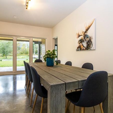 Arrows Edge Lodge Revelstoke Exterior foto