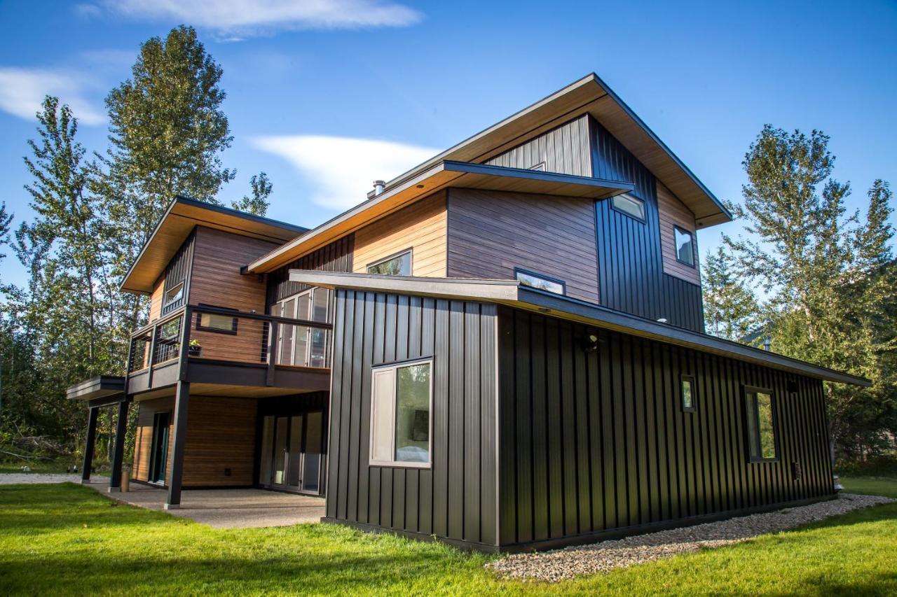 Arrows Edge Lodge Revelstoke Exterior foto
