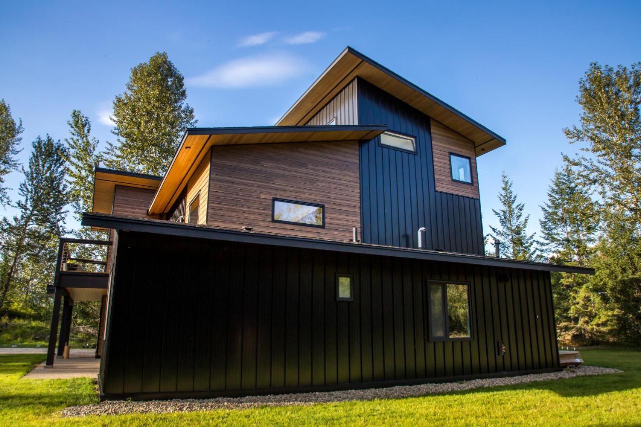 Arrows Edge Lodge Revelstoke Exterior foto