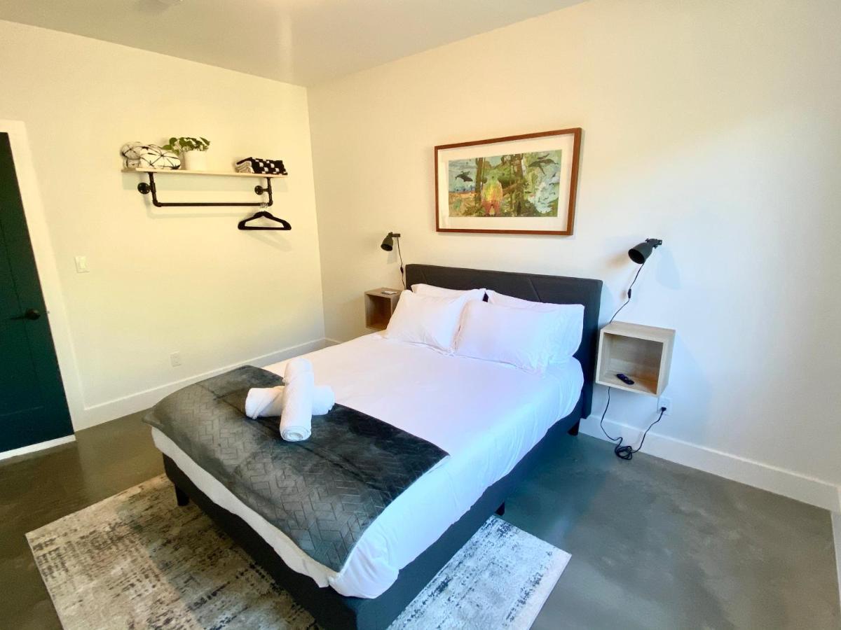 Arrows Edge Lodge Revelstoke Quarto foto